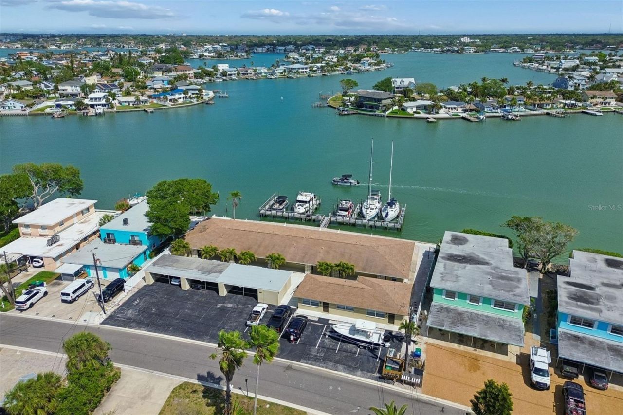 2307 Bay Boulevard , Indian Rocks Beach, FL 33785 Photo