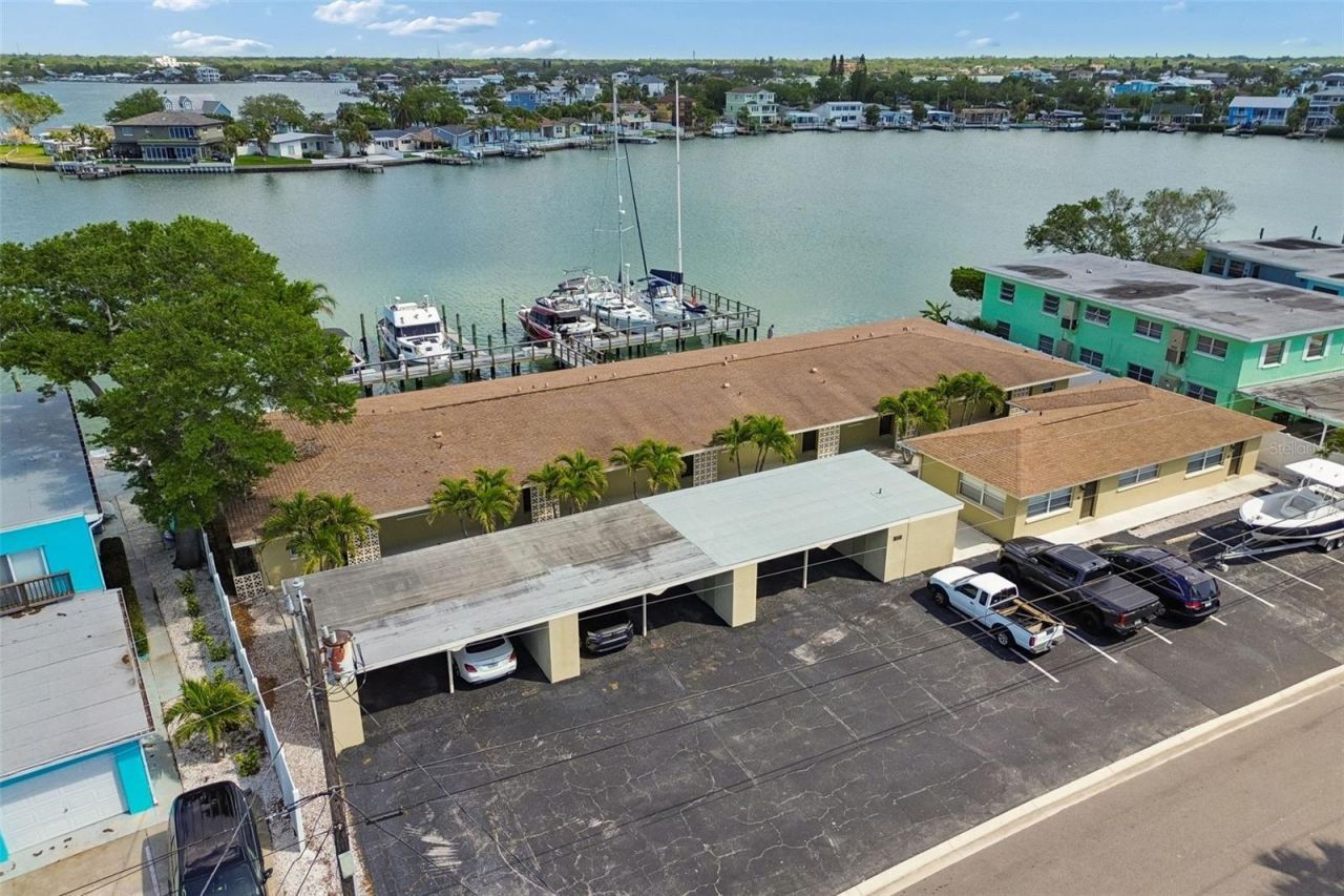 2307 Bay Boulevard , Indian Rocks Beach, FL 33785 Photo