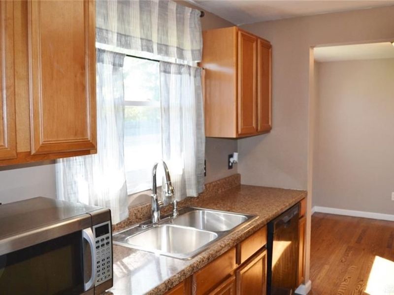 4642 Laredo Street, Moorefield Township, OH 45503 Photo 10