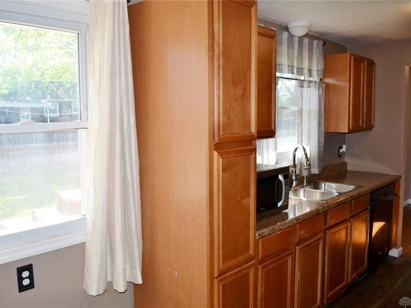 4642 Laredo Street, Moorefield Township, OH 45503 Photo 12