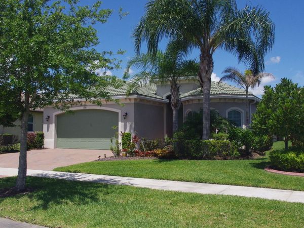 11441 SW Lake Park Drive, Port St. Lucie, FL 34987