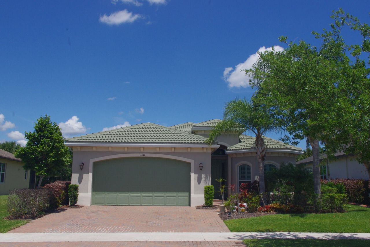 11441 SW Lake Park Drive, Port Saint Lucie, FL 34987 Photo