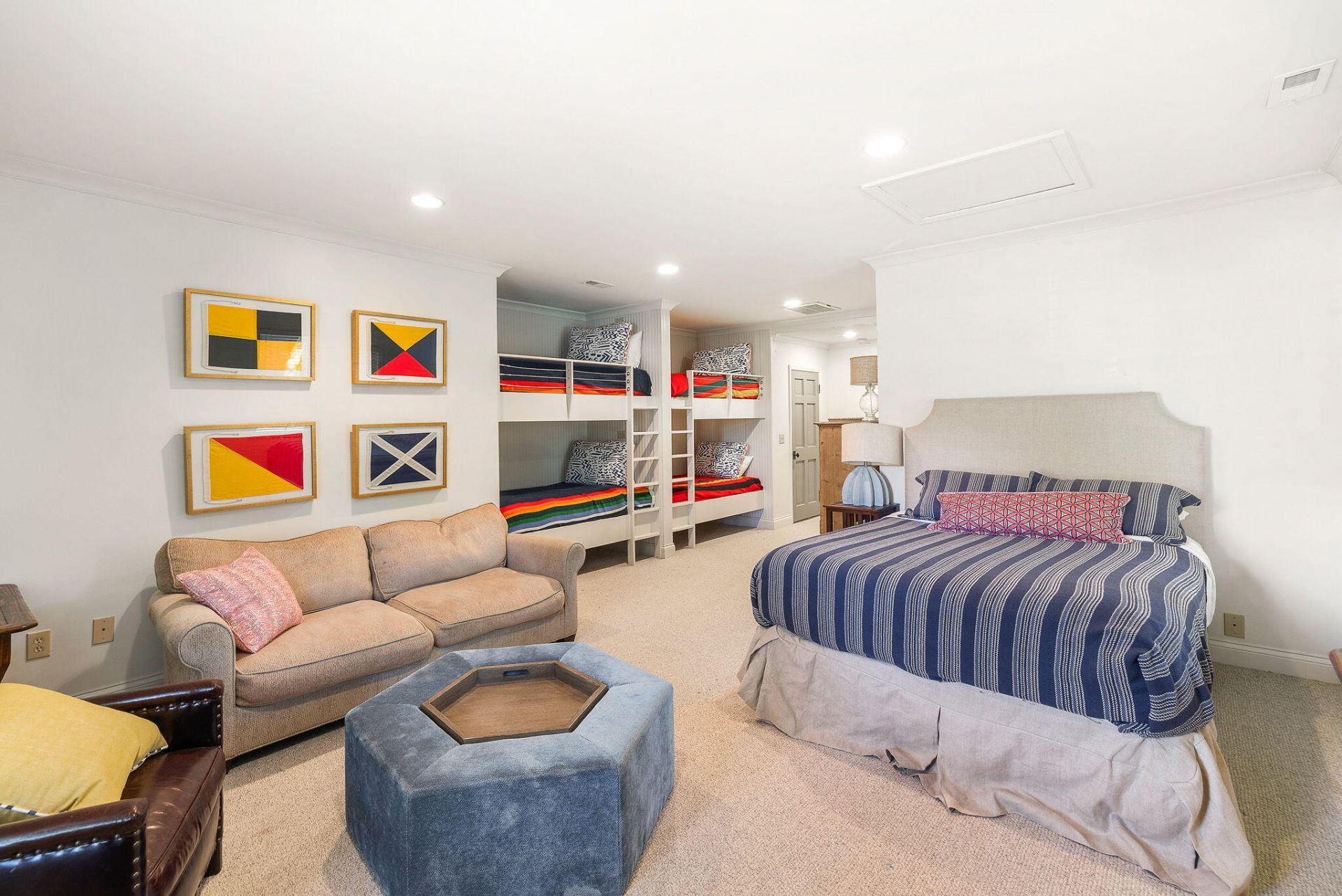 236 Sparrow Hawk Road Photo 20