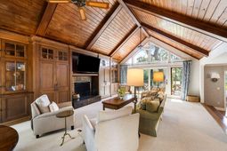 236 Sparrow Hawk Road photo 4