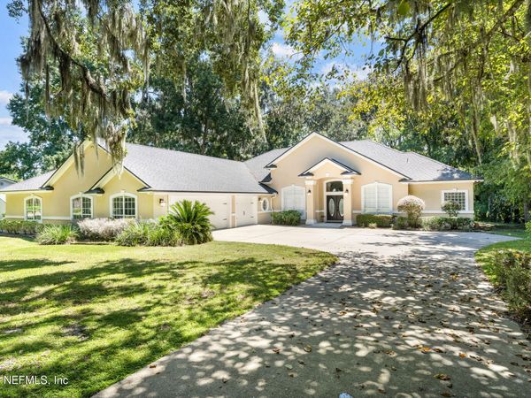 686 FREDERIC Drive, Fleming Island, FL 32003