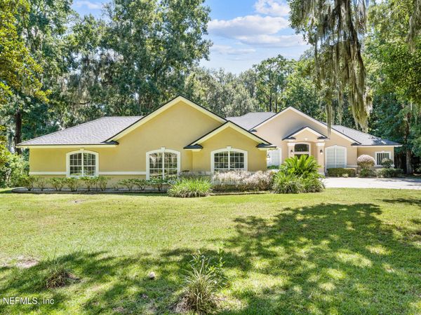 686 FREDERIC Drive, Fleming Island, FL 32003