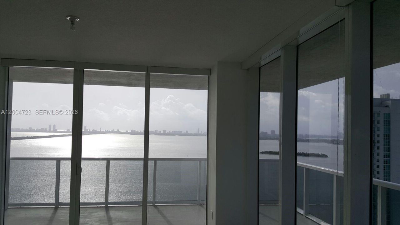 600 NE 27th St , Unit 2705, Miami, FL 33137 Photo