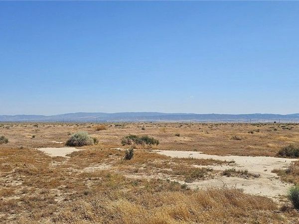 0 55th West Avenue C-10, Lancaster, CA 93536