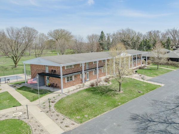 1700 Country Club Drive , Unit 202, Okoboji, IA 51355