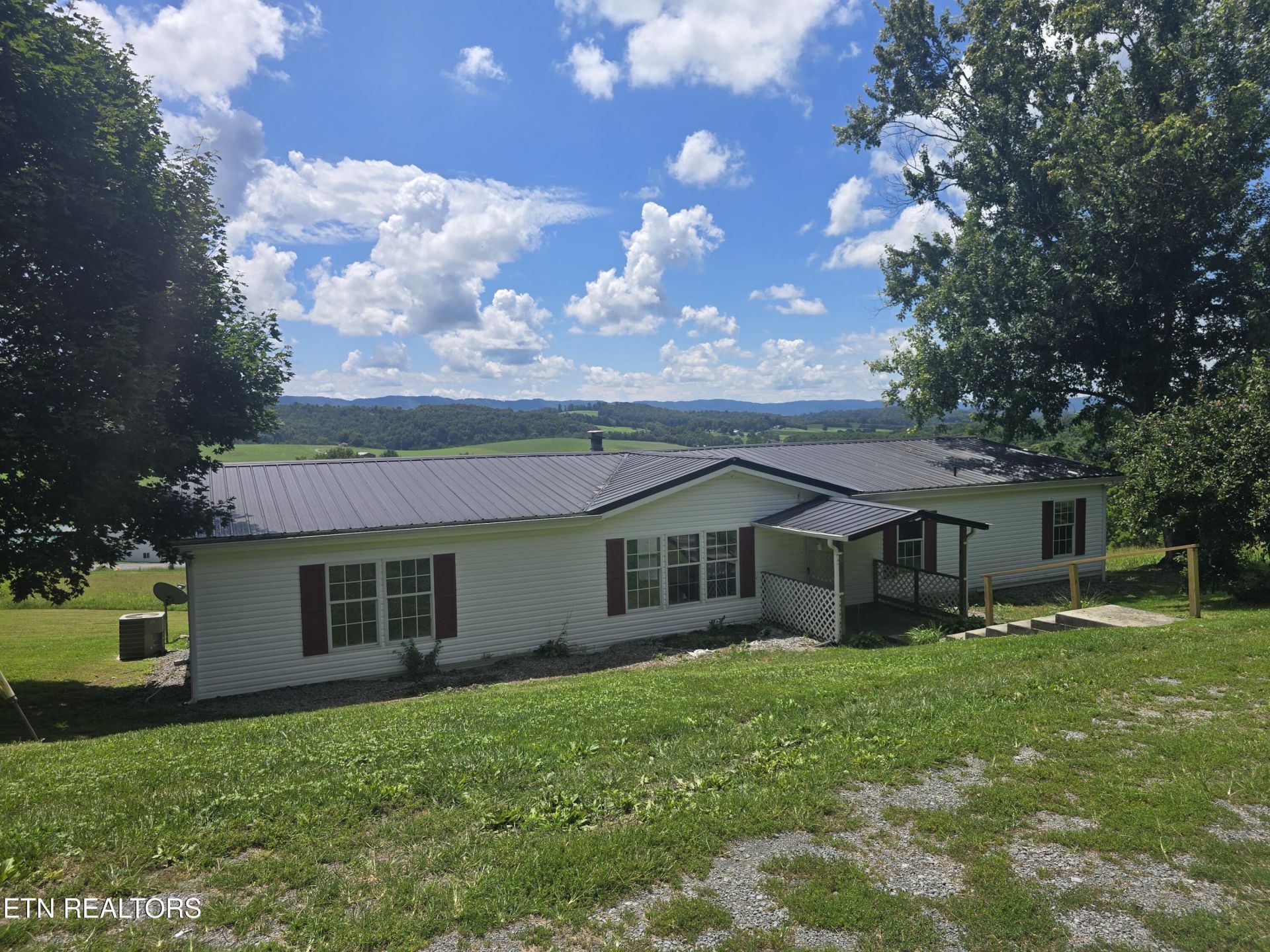 401 Conley Hill Rd, Jonesville, VA 24263 Main Photo