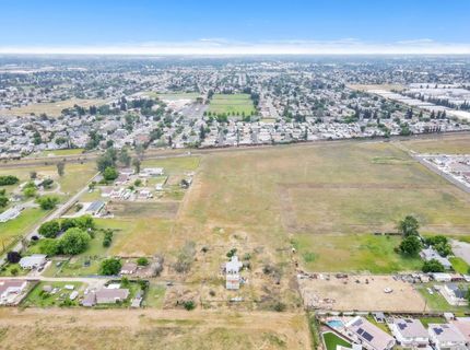 8645 Carlisle Ave, Sacramento, CA 95828 Photo