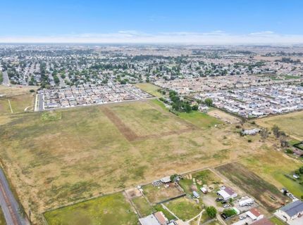 8645 Carlisle Ave, Sacramento, CA 95828 Photo