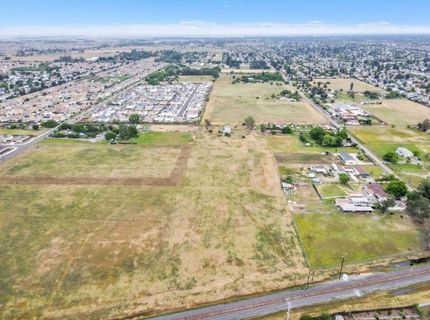 8645 Carlisle Ave, Sacramento, CA 95828 Photo