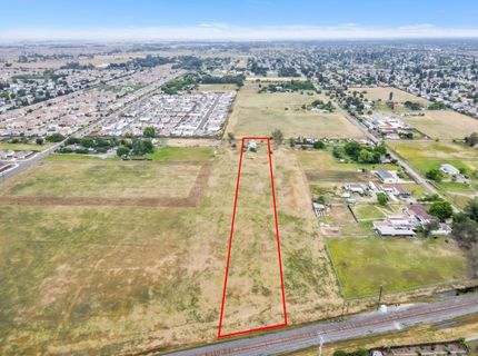 8645 Carlisle Ave, Sacramento, CA 95828 Photo