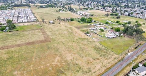 8645 Carlisle Ave, Sacramento, CA 95828 Photo