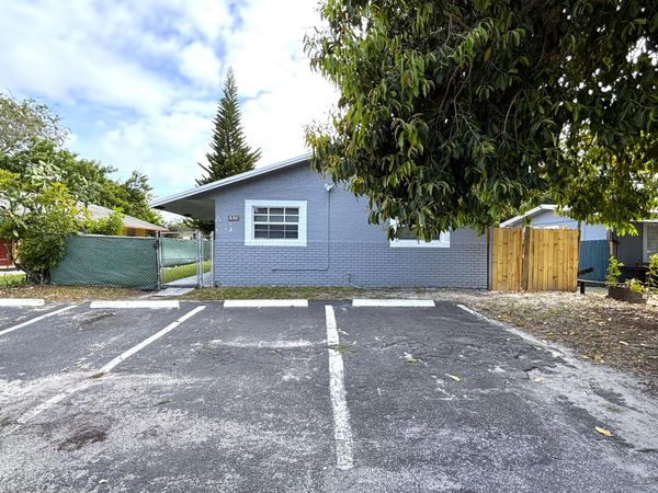 830 SW 10th Street, Unit A, Pompano Beach, FL 33060