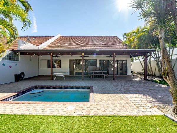 665 Jeffery Street, Boca Raton, FL 33487