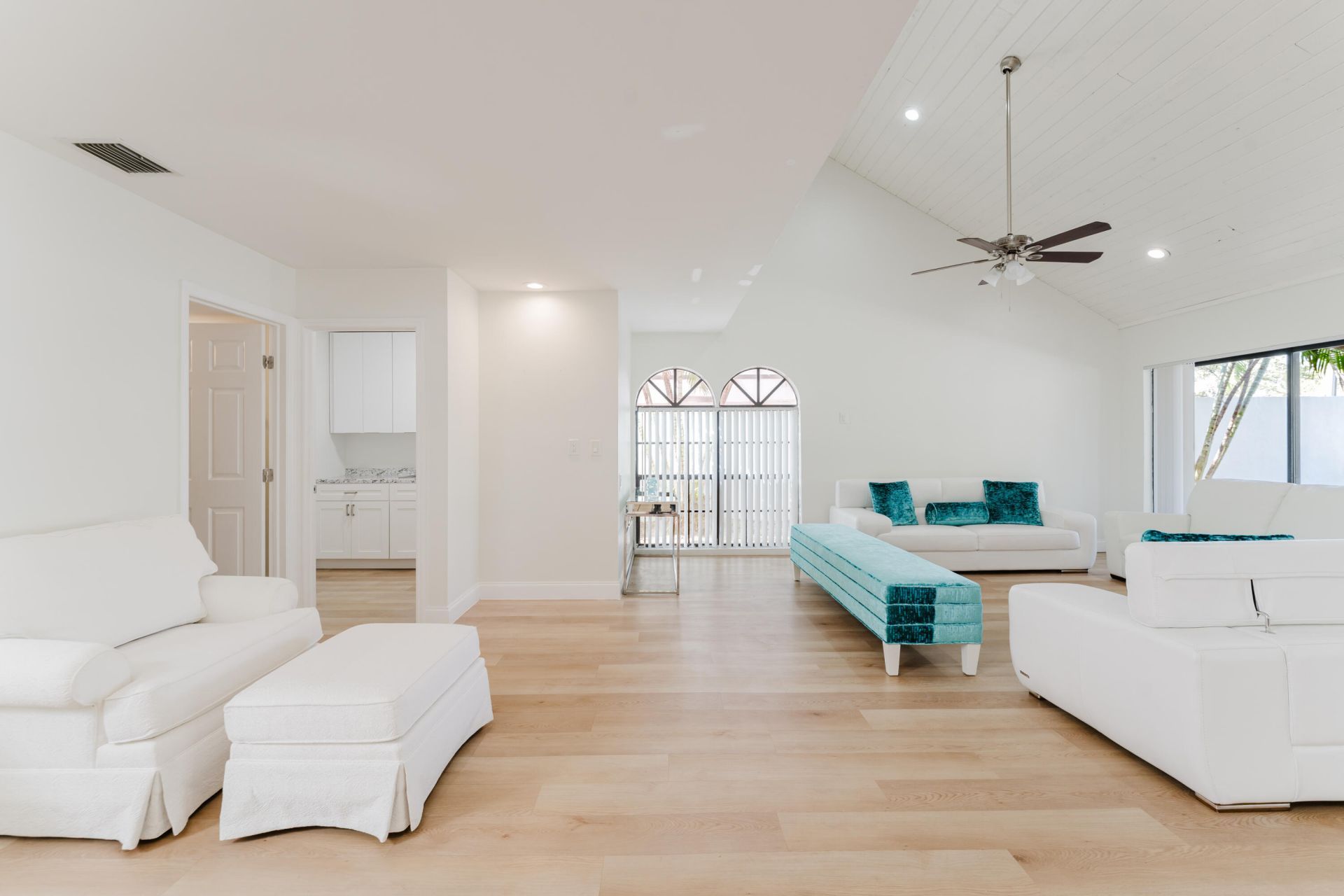 665 Jeffery Street, Boca Raton, FL 33487 Photo