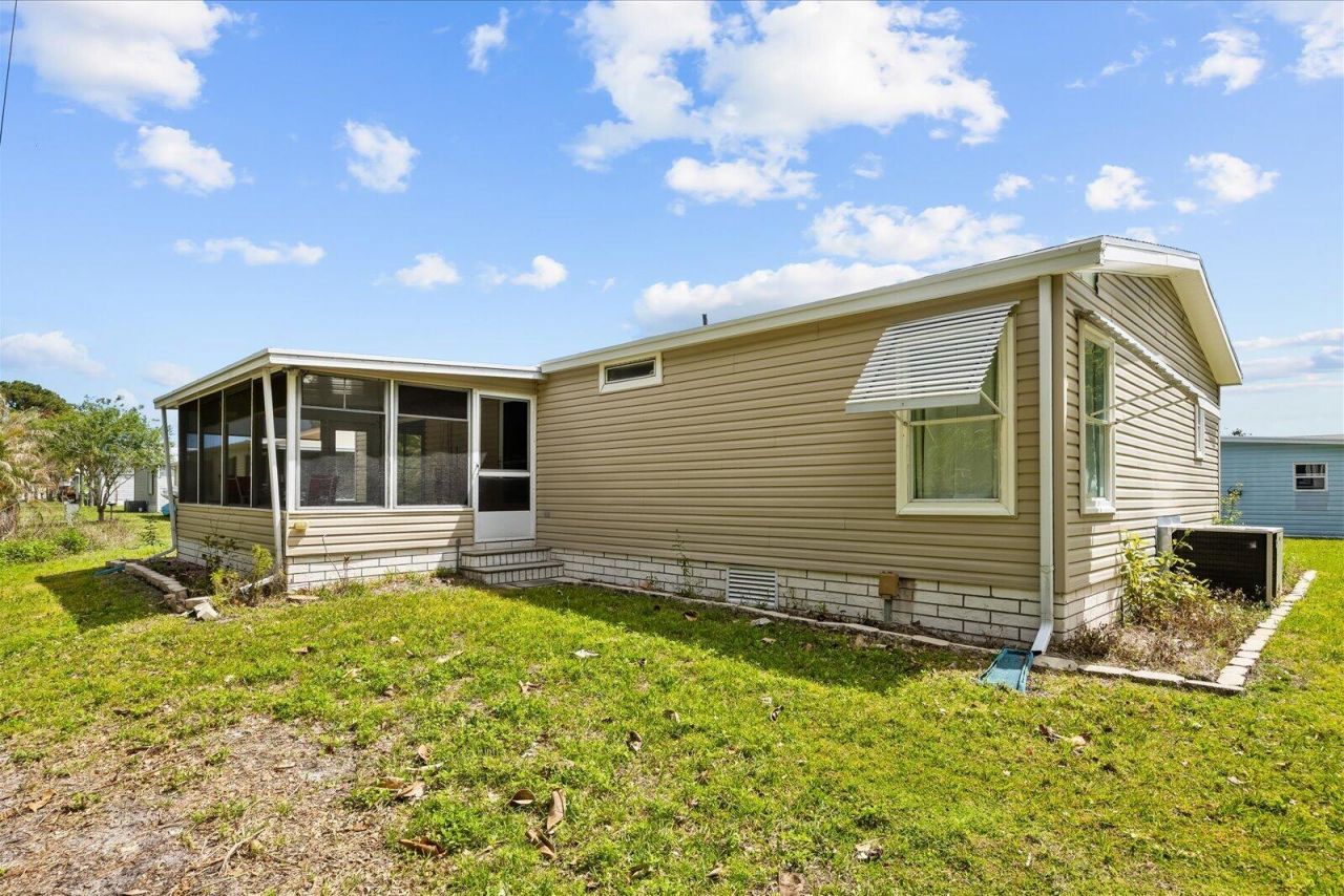 5683 Hemingway Court, Fort Pierce, FL 34982 Photo