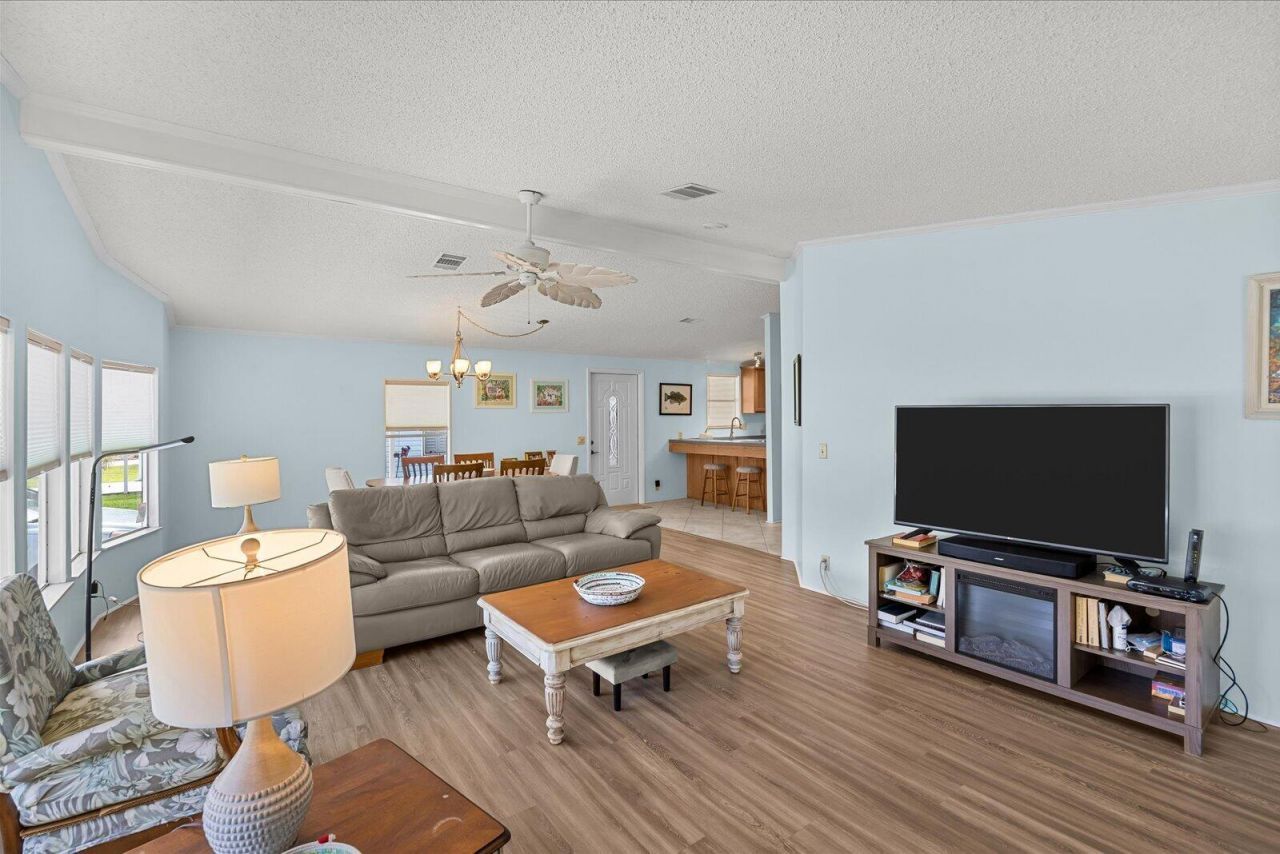 5683 Hemingway Court, Fort Pierce, FL 34982 Photo