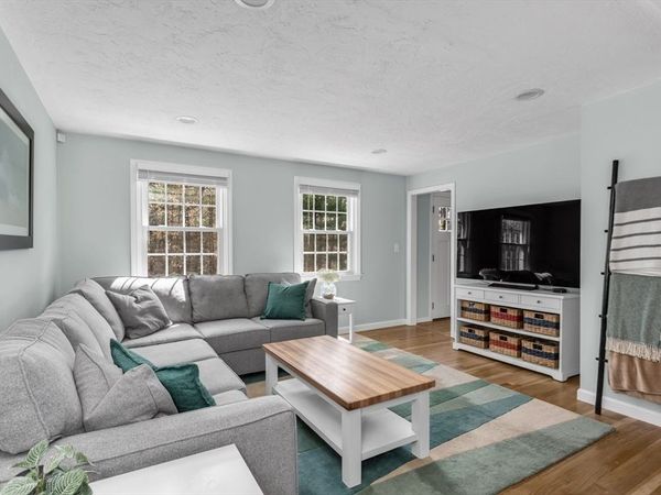 4 Marshall Street, Norfolk, MA 02056