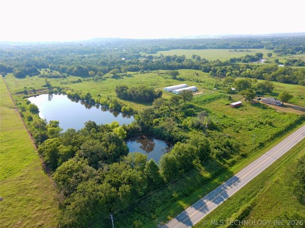 28360 Arbeka Road , Henryetta, OK 74437