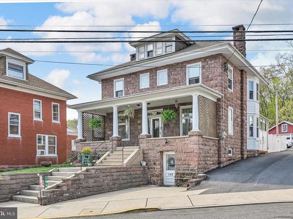 146 E MAIN STREET, ADAMSTOWN, PA 19501