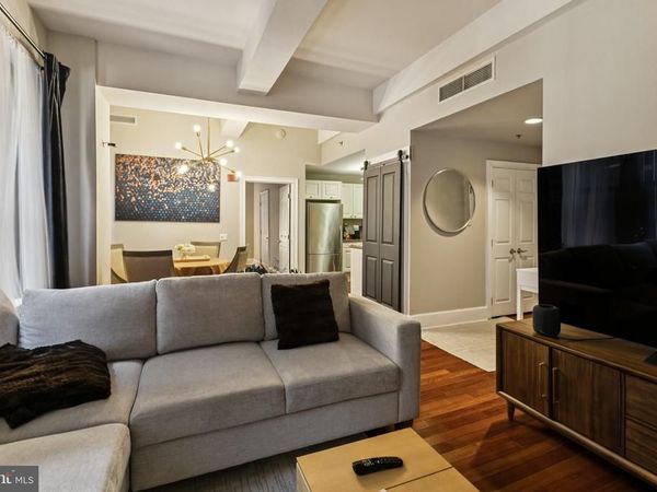 1500 CHESTNUT STREET, Unit 8I, PHILADELPHIA, PA 19102