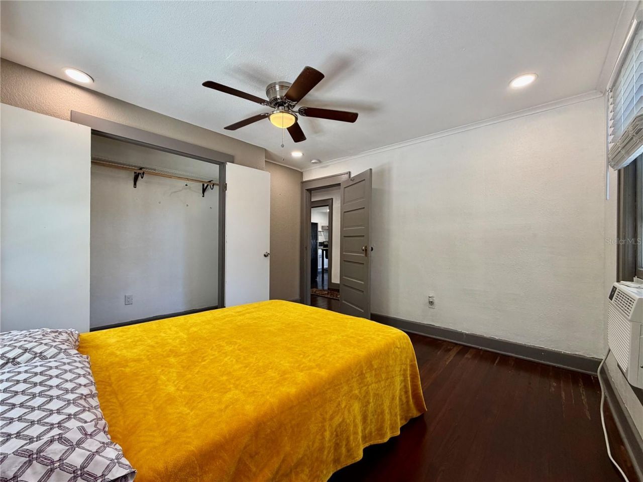 1057 7th Avenue N, Unit 3, Saint Petersburg, FL 33705 Photo