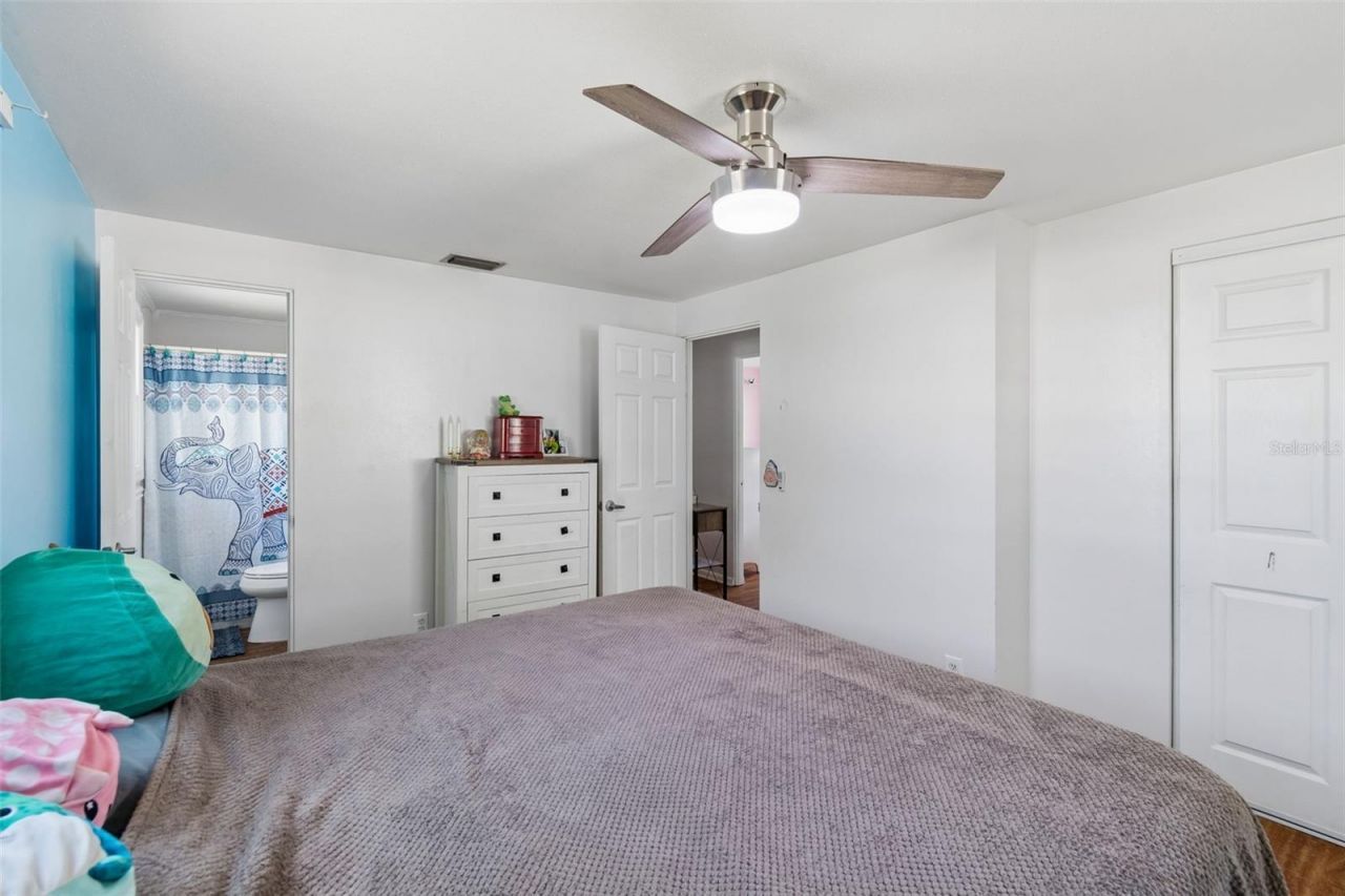 1130 Sweeney Drive, Ruskin, FL 33570 Photo