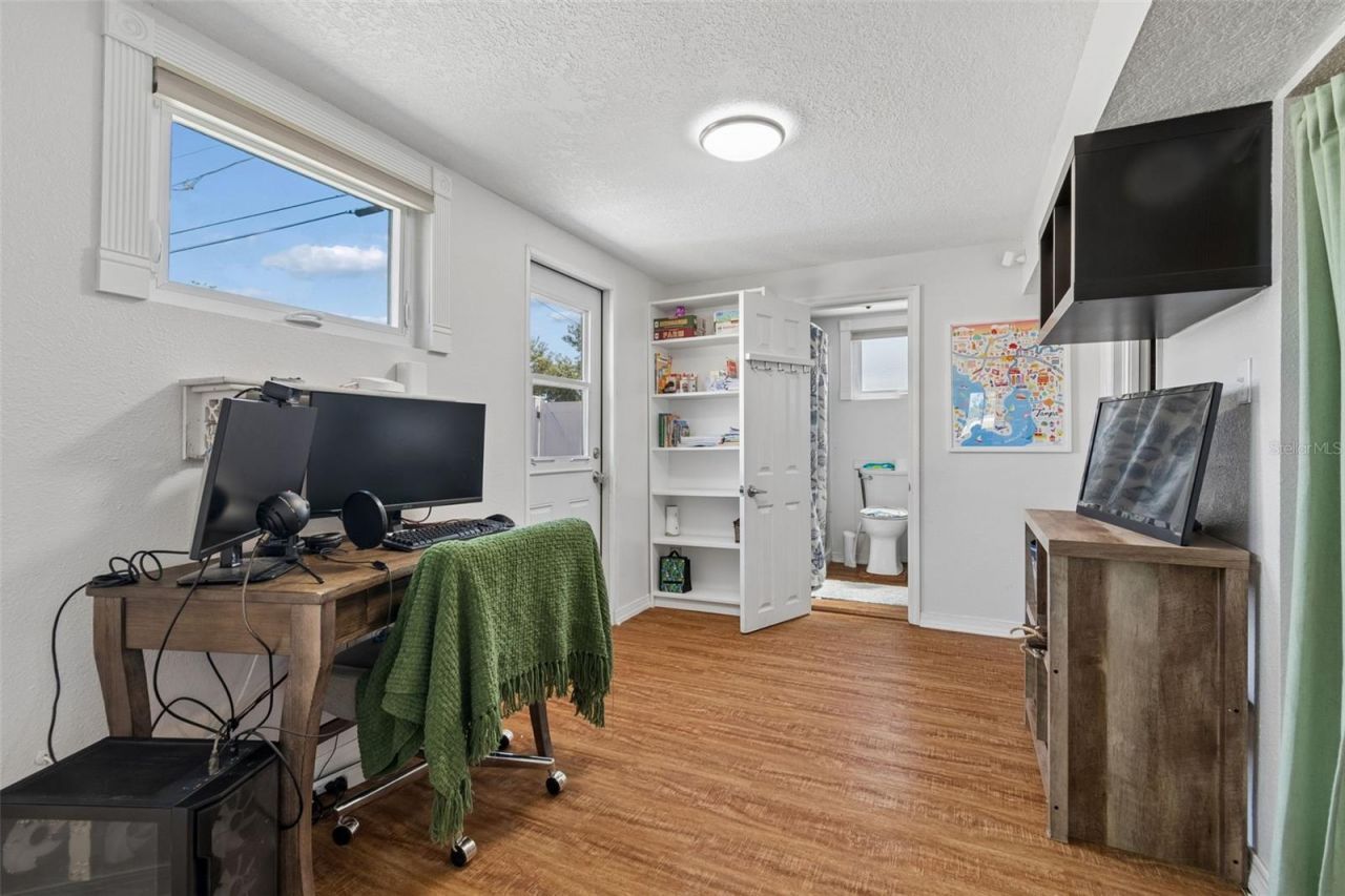 1130 Sweeney Drive, Ruskin, FL 33570 Photo