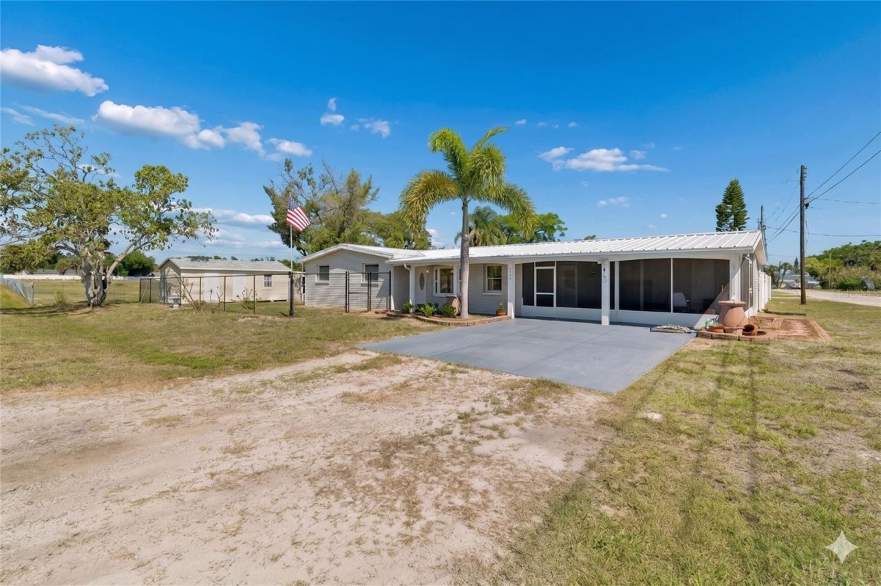 1130 Sweeney Drive, Ruskin, FL 33570 Photo