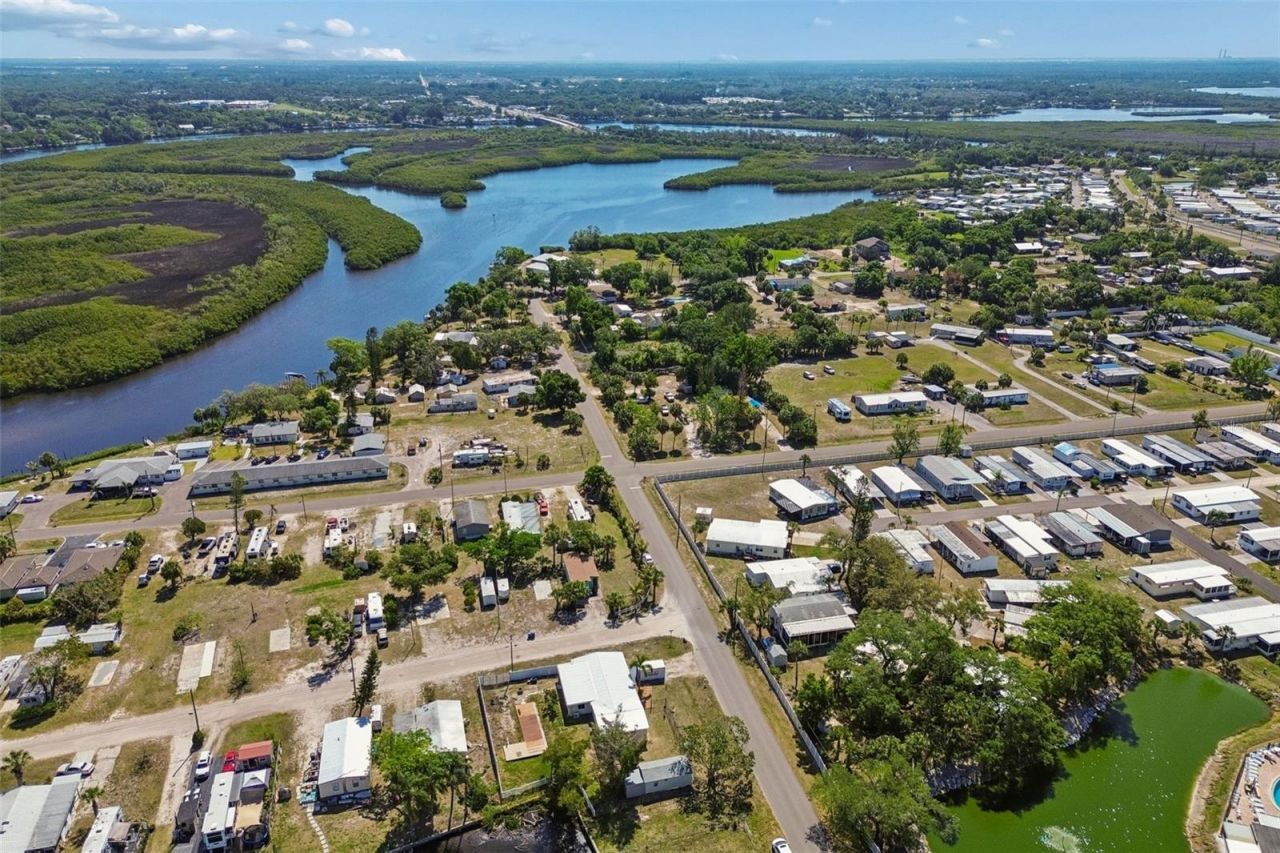 1130 Sweeney Drive, Ruskin, FL 33570 Photo