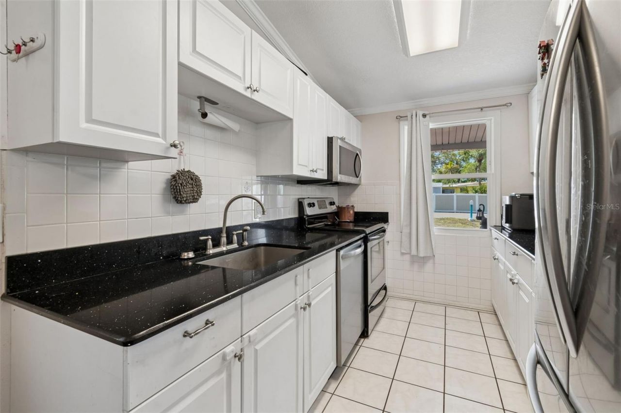 1130 Sweeney Drive, Ruskin, FL 33570 Photo