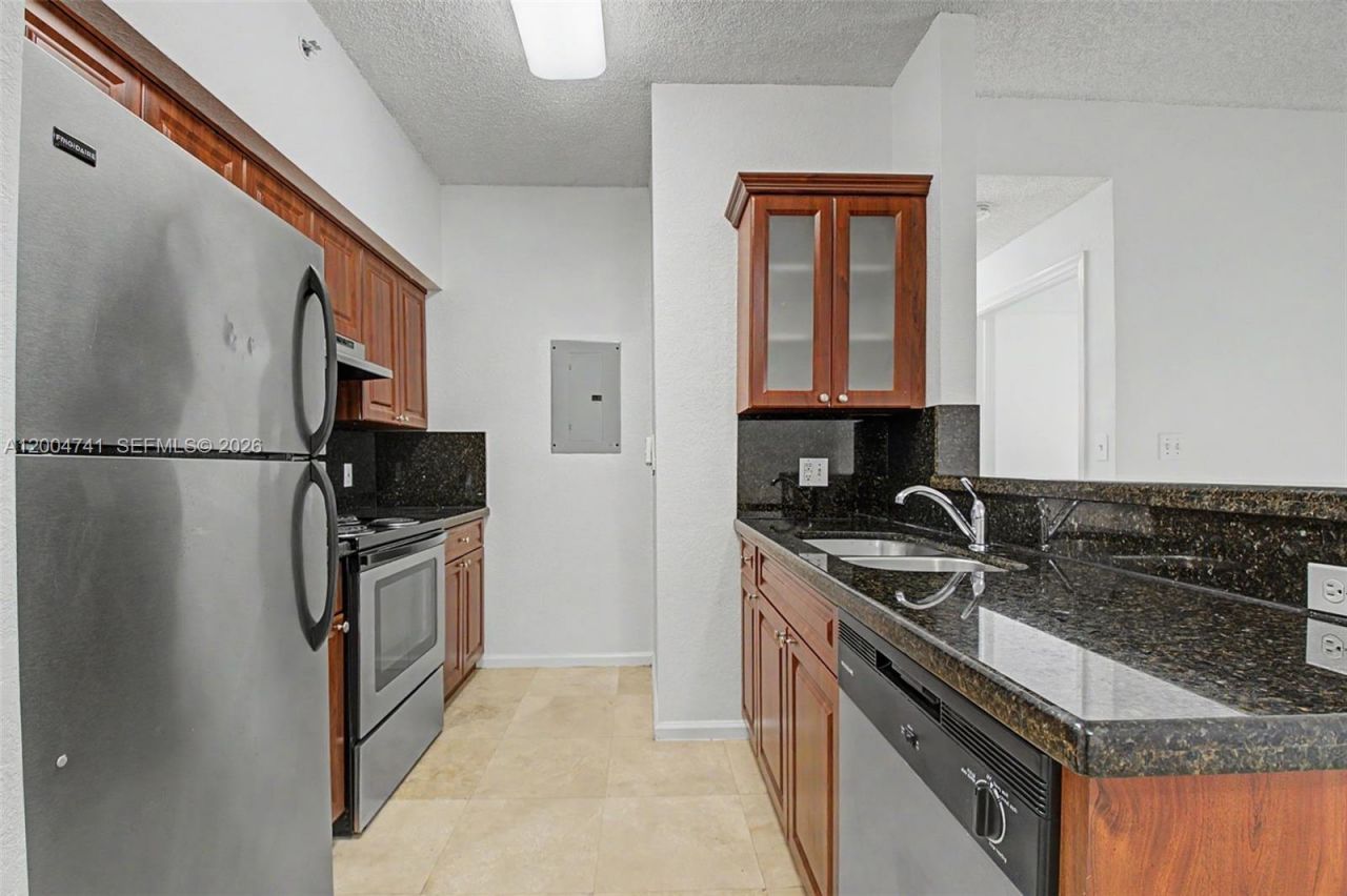 7000 SW 80th St, Unit 104, Miami, FL 33143 Photo