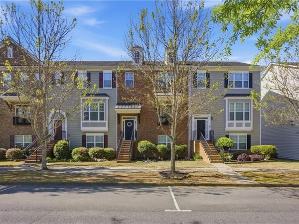 1252 Park Pass Row , Suwanee, GA 30024