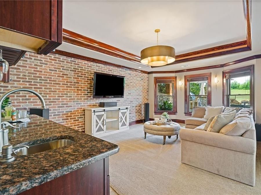 Property Image 96