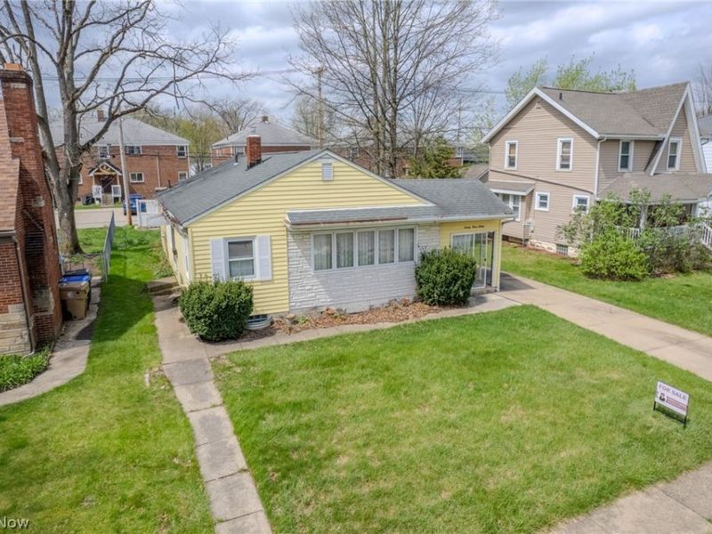 2330 21 Street, Cuyahoga Falls, OH 44223 Photo 2