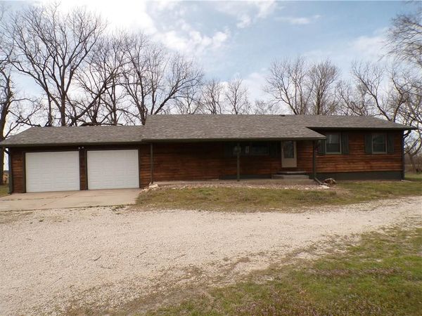 1010 2800 Street, LaHarpe, KS 66751