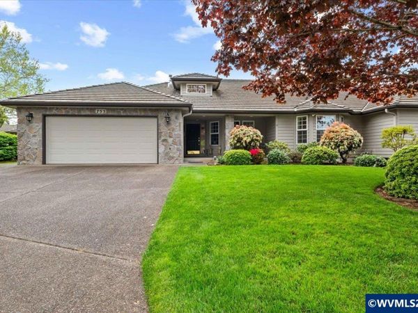 755 Castle Pines Dr N, Keizer, OR 97303