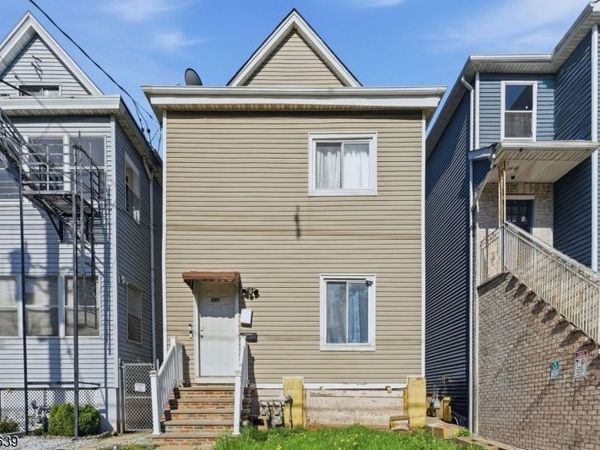 521 Maple Ave, Elizabeth, NJ 07202