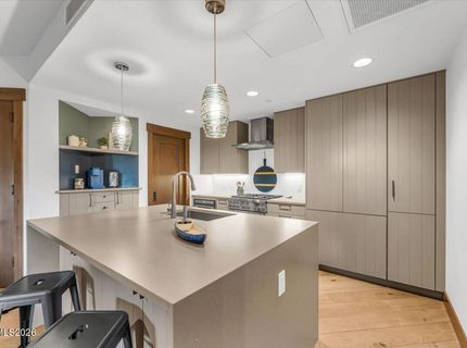 17 Beach Club Drive, Unit 221, Stateline, NV 89449 Photo