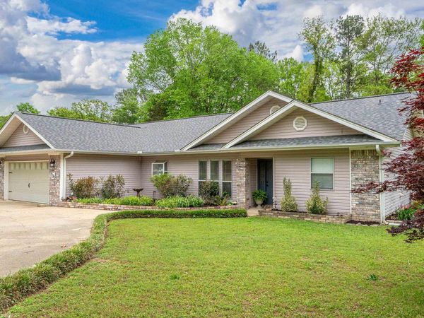 125 LEOLA Street, Hot Springs, AR 71913