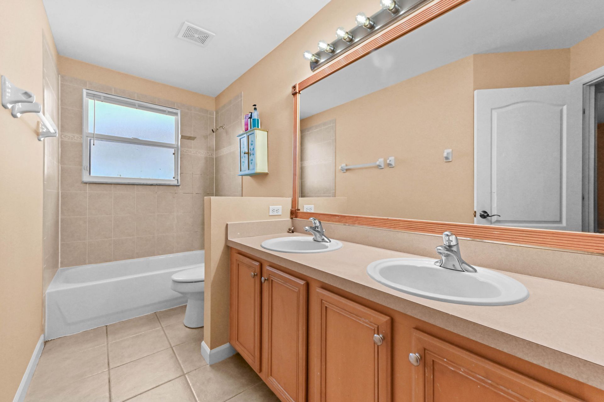 116 Hamilton Terrace, Royal Palm Beach, FL 33414 Photo
