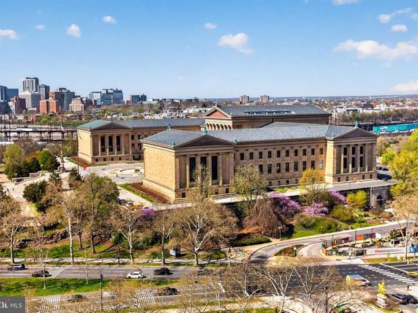 2401 00 PENNSYLVANIA AVENUE , Unit 18B32, PHILADELPHIA, PA 19130