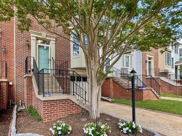 47640 COMER SQUARE, STERLING, VA 20165