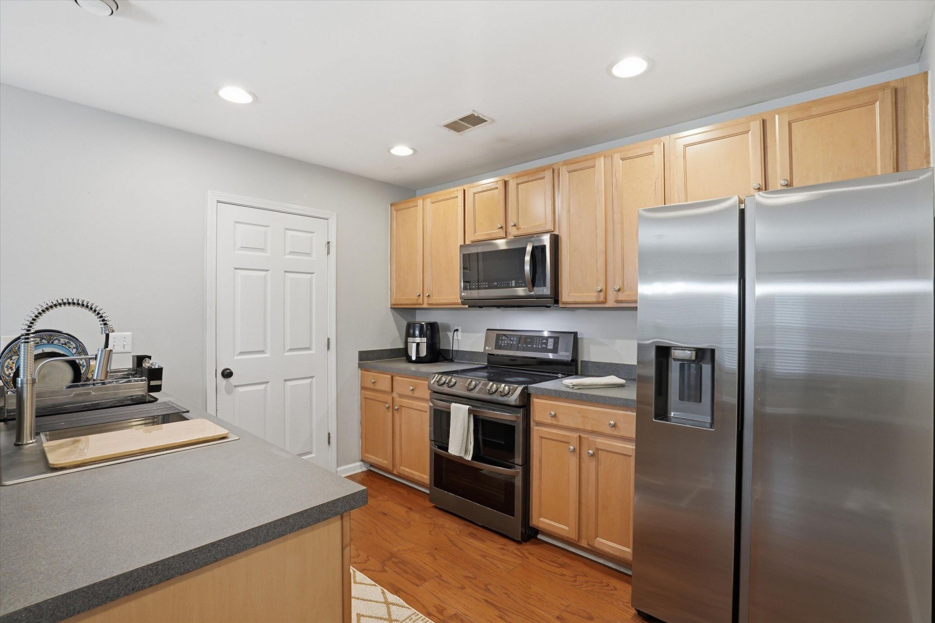 9114 Maple Grove Drive Photo 14