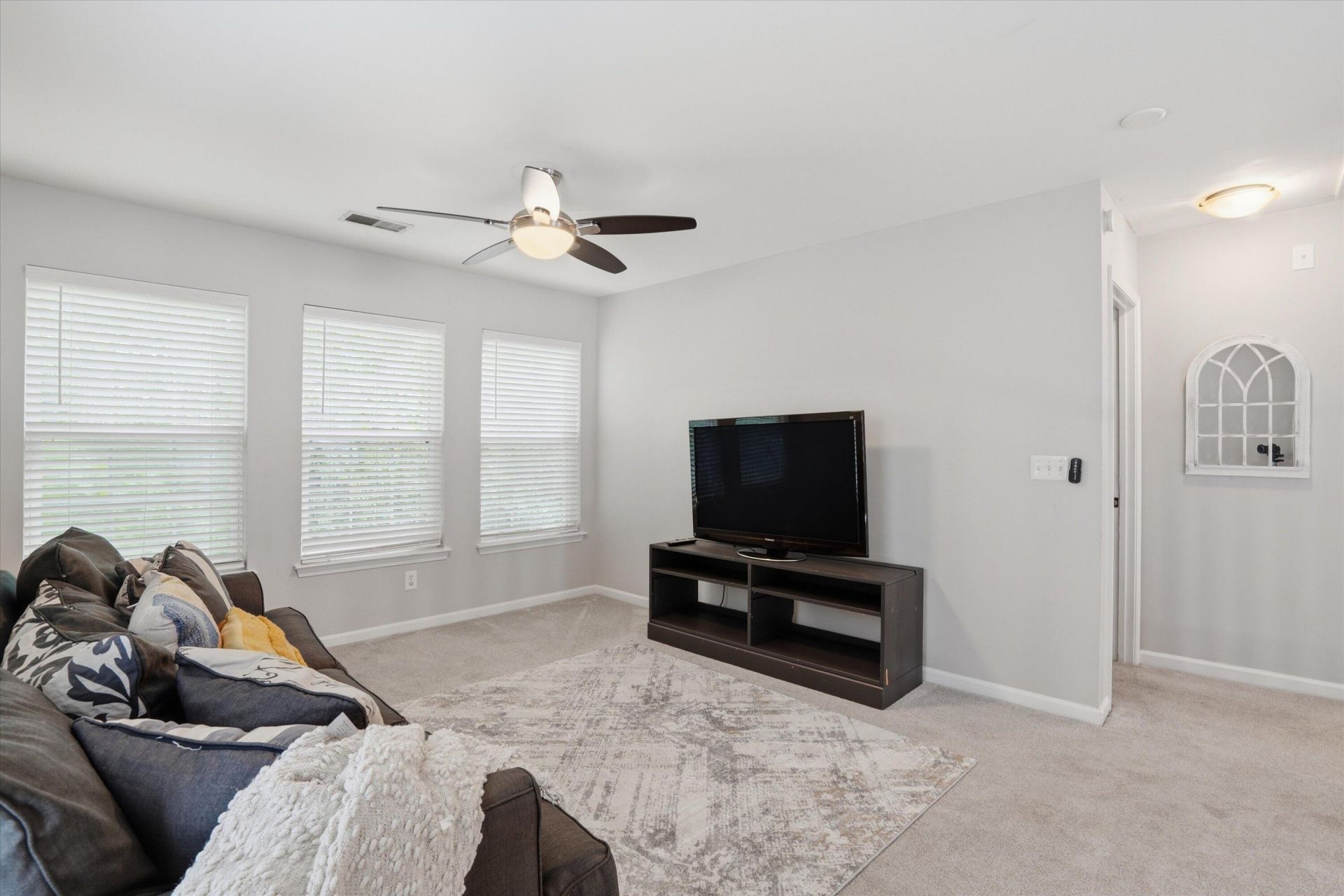 9114 Maple Grove Drive Photo 24