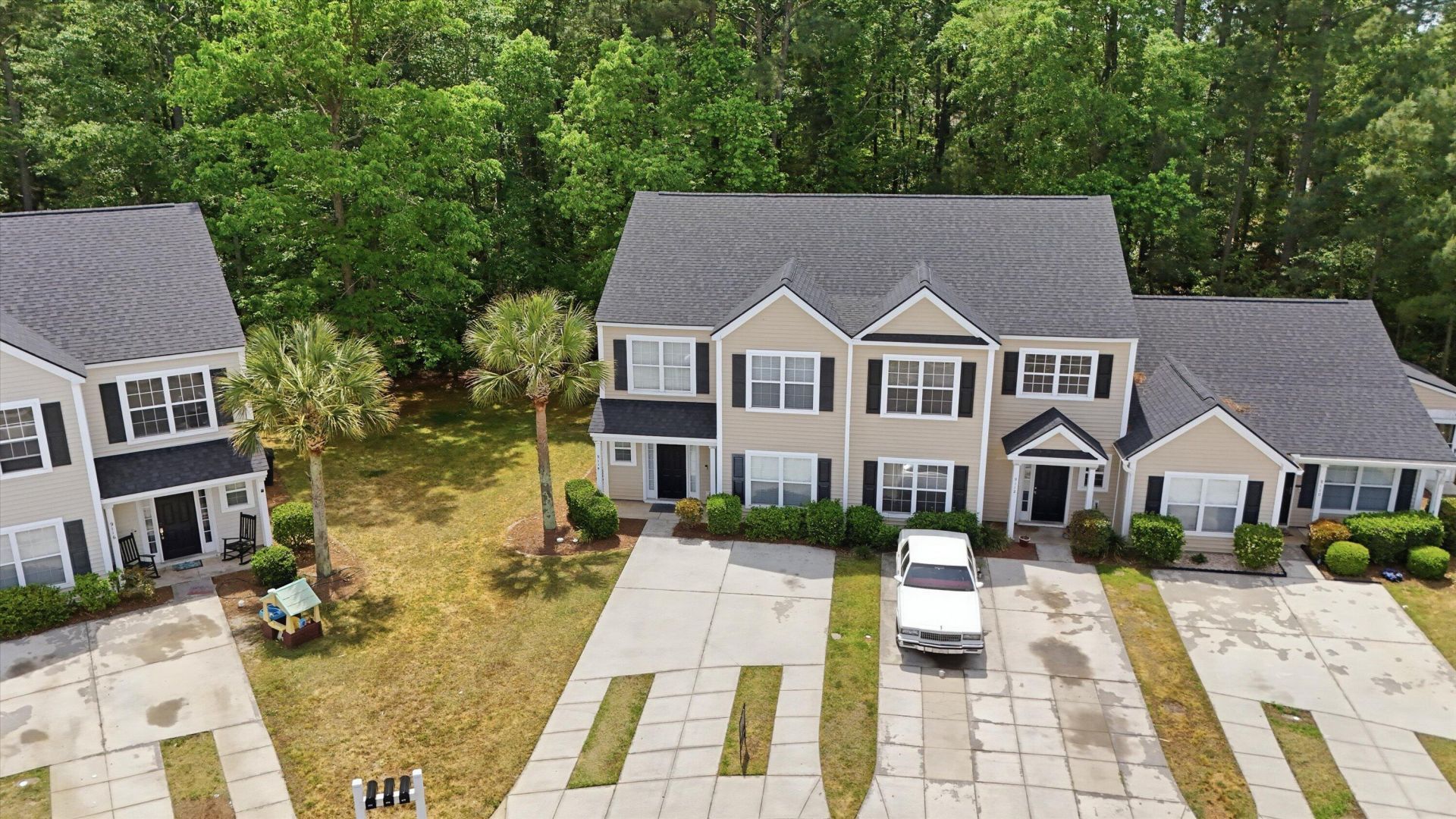 9114 Maple Grove Drive Photo 4