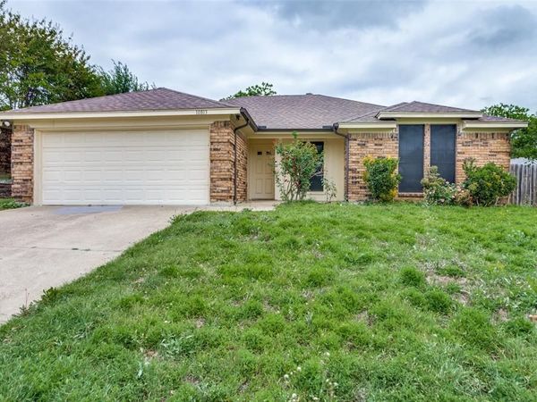 10813 Tall Oak Drive, Fort Worth, TX 76108